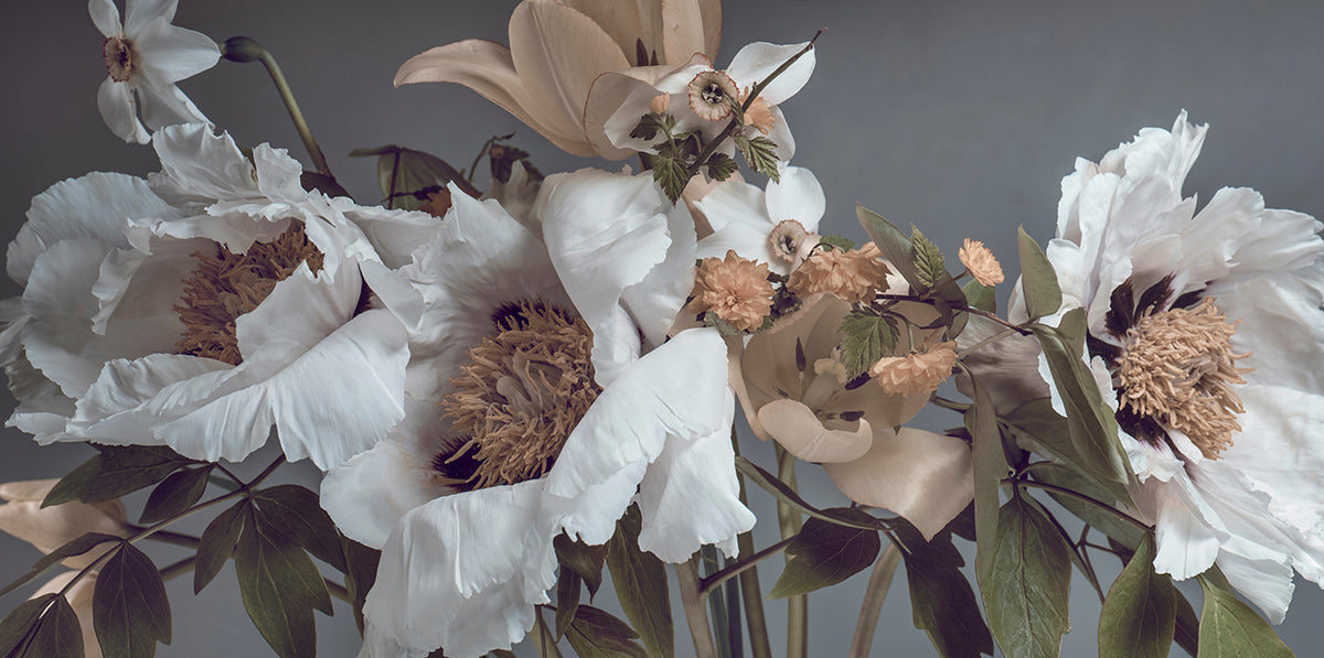 Advanced floral wallpaper | Retro bouquet bedroom mural